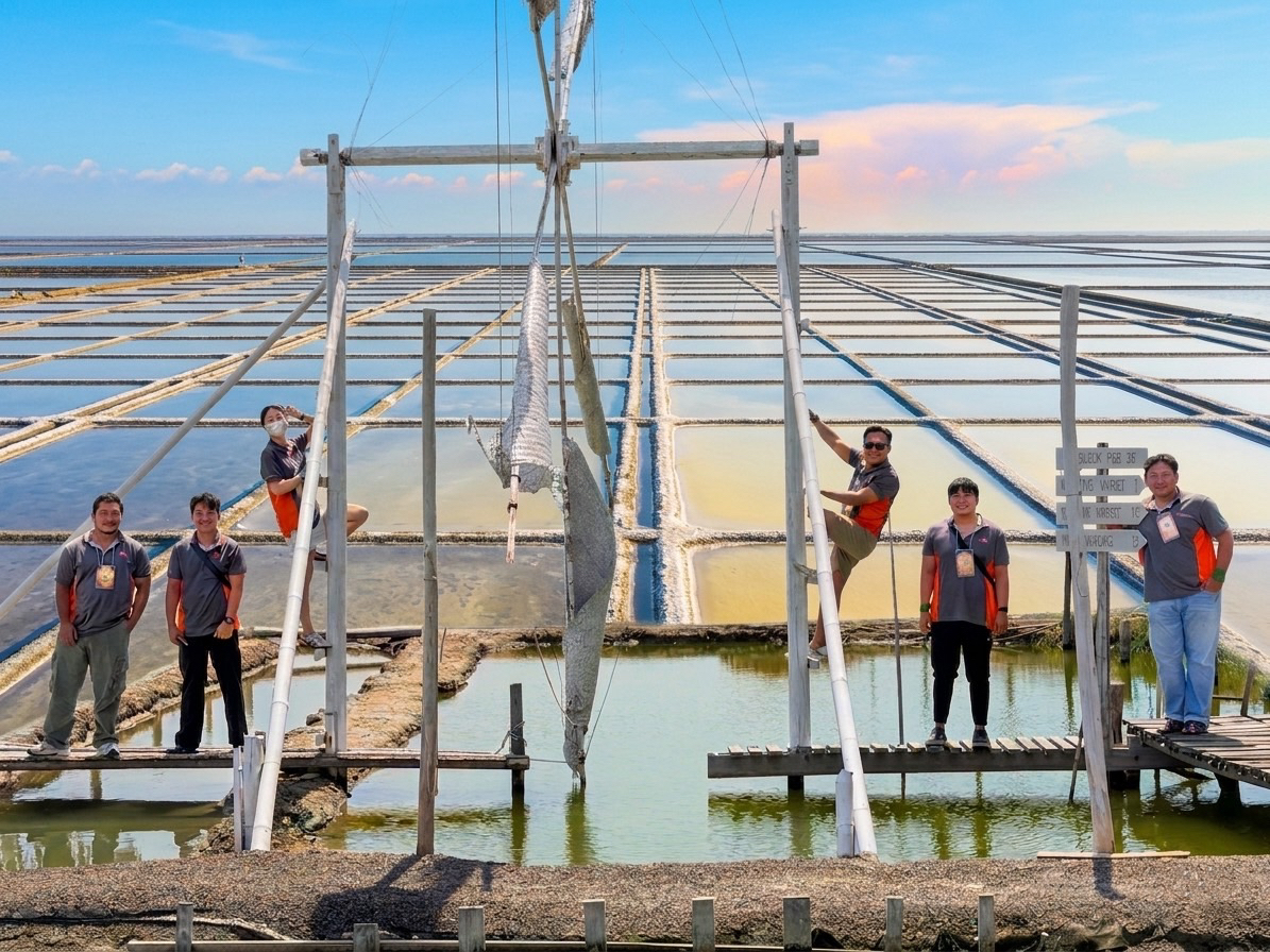 Salt Lake De Maeklong